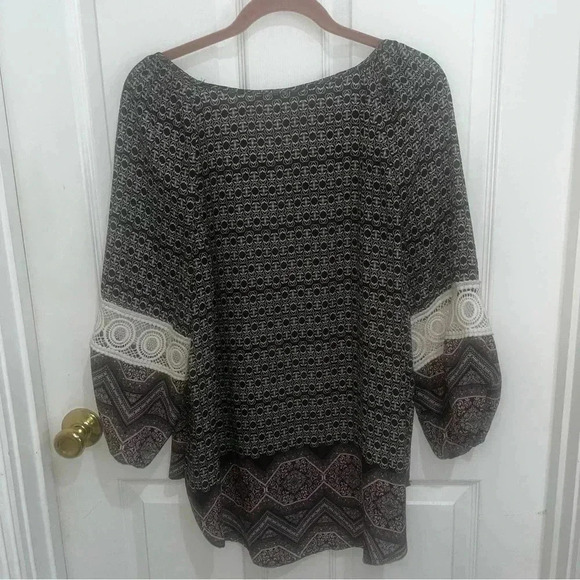 Lovely Cato long sleeve tunic - Picture 5 of 5